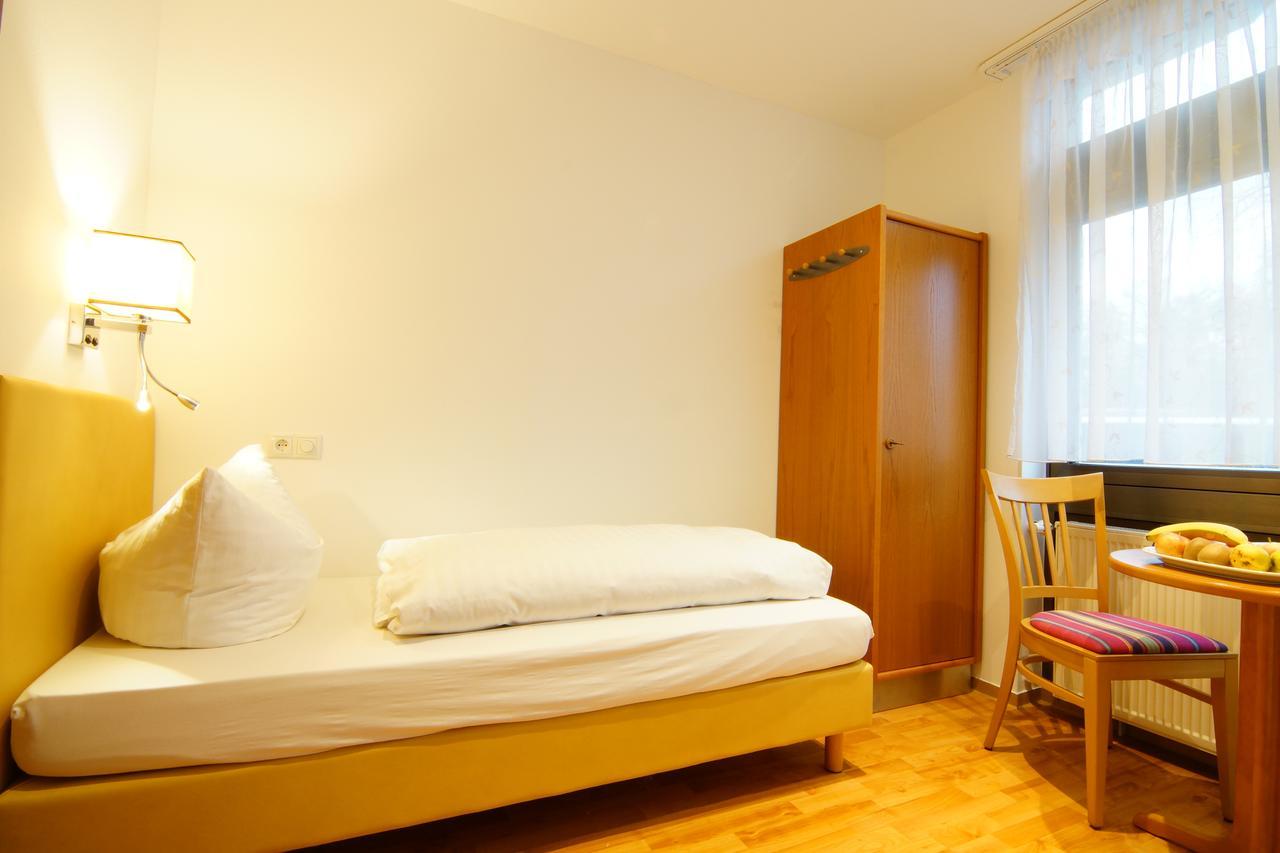 Hotel Spitzenpfeil Michelau in Oberfranken Esterno foto