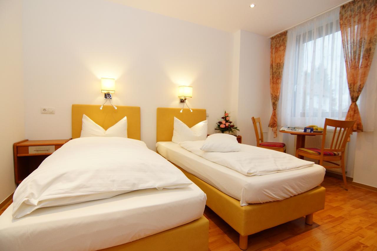 Hotel Spitzenpfeil Michelau in Oberfranken Esterno foto