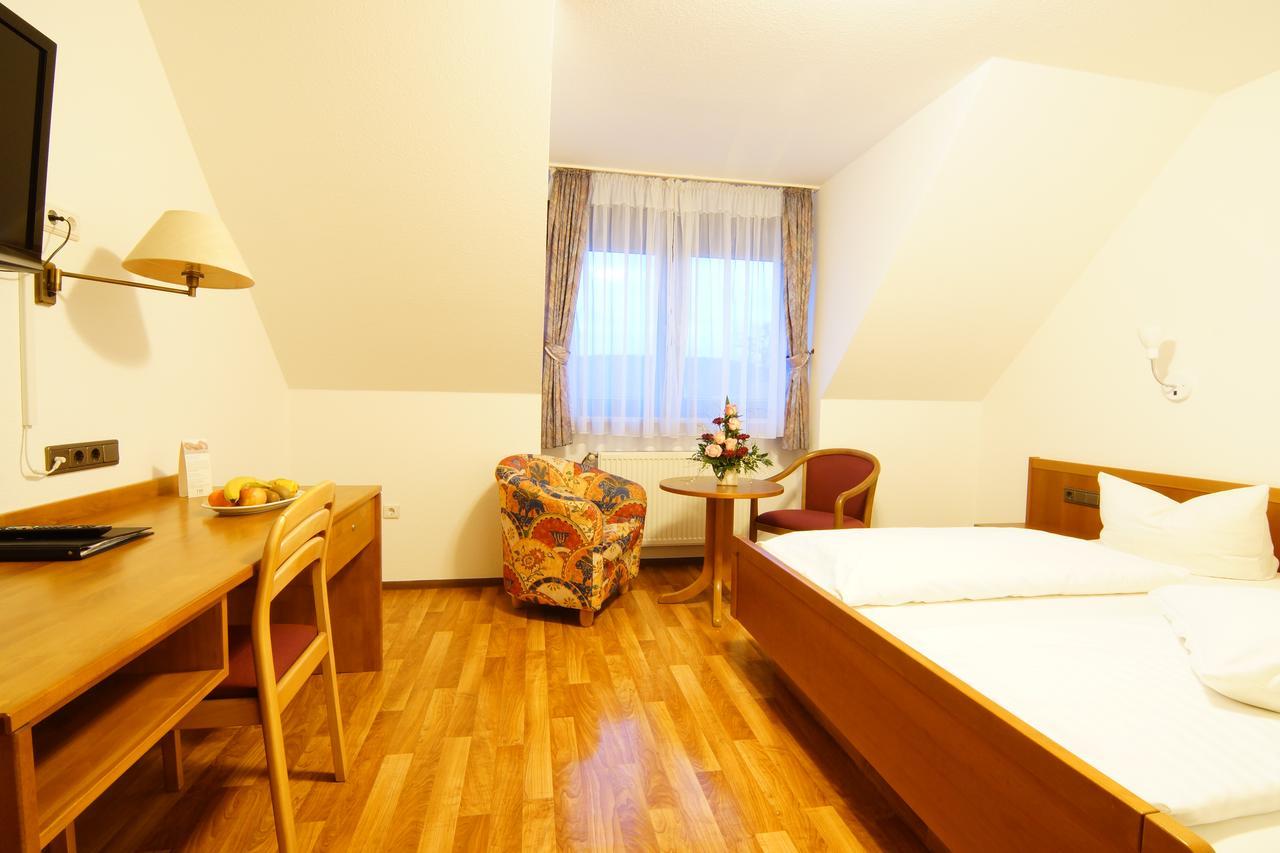 Hotel Spitzenpfeil Michelau in Oberfranken Esterno foto