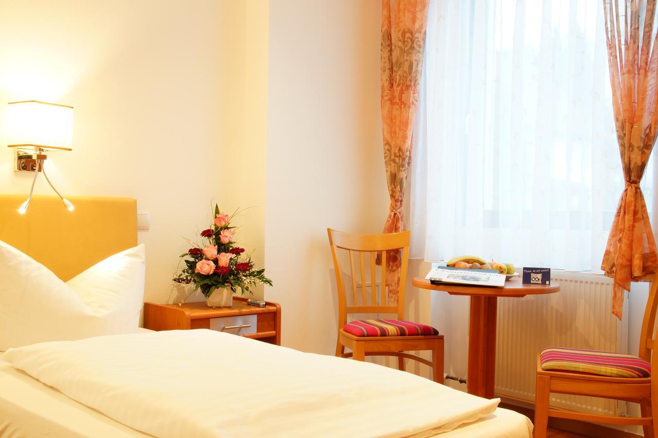 Hotel Spitzenpfeil Michelau in Oberfranken Esterno foto