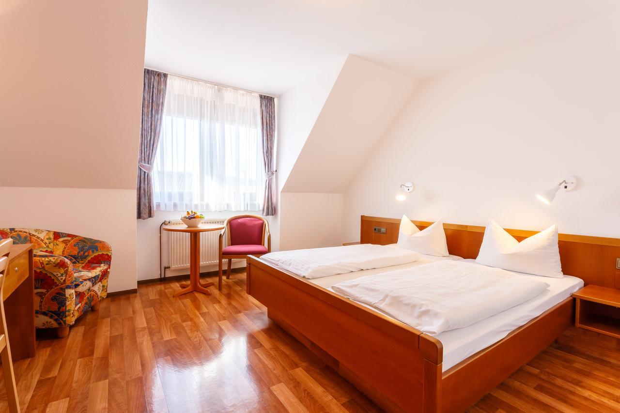 Hotel Spitzenpfeil Michelau in Oberfranken Esterno foto